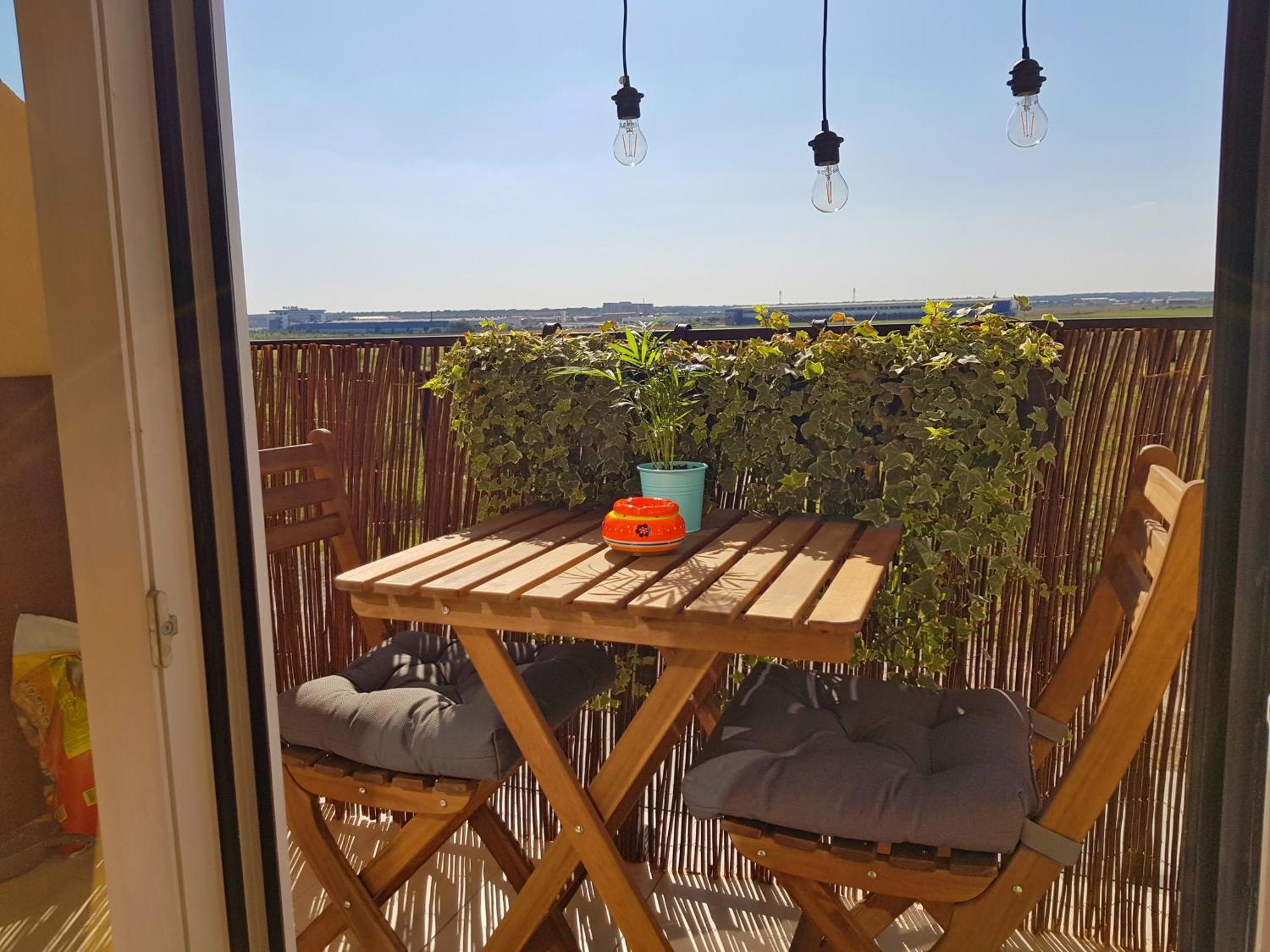 Luxury Apartment With Pool In North Bucharest Cretuleasca Kültér fotó