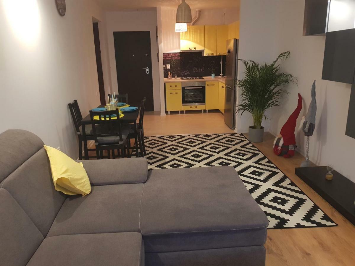 Luxury Apartment With Pool In North Bucharest Cretuleasca Kültér fotó